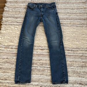 Levi's Men's 513 Blue Jeans. 34 x 32 slim straight fit. Dark wash denim.
